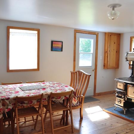 Indian Brook Breton Cove Farmhouseゲストハウス エクステリア 写真